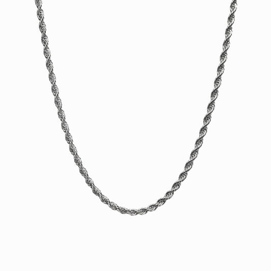 Silver Necklace – Clean & Timeless